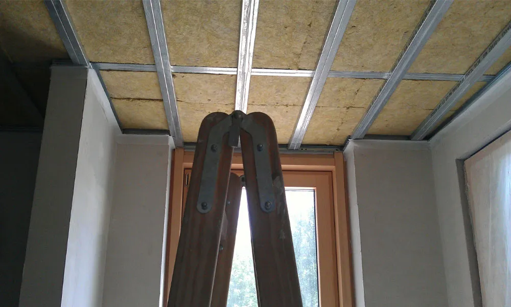 Wir bieten wir moderne Lösungen für zahlreiche Anforderungen und vielfältige Einsatzgebiete. Von der einfachen Abhangdecke aus Gipskarton bis hin zur Metalldecke mit integrierter Klimafunktion. Trockenbauarbeiten.